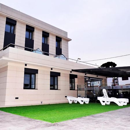 6 Bis Hotel كاستيلديفيلس المظهر الخارجي الصورة