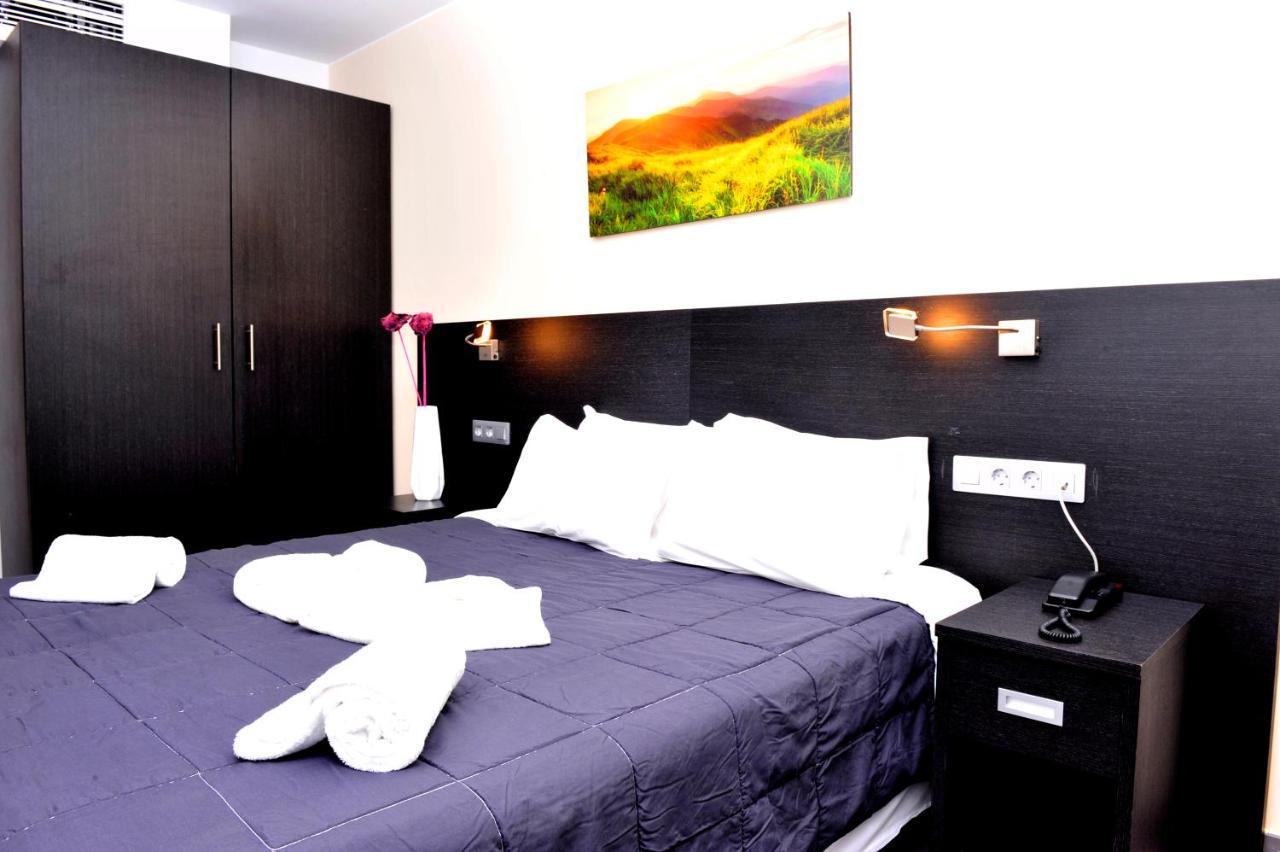 6 Bis Hotel كاستيلديفيلس المظهر الخارجي الصورة