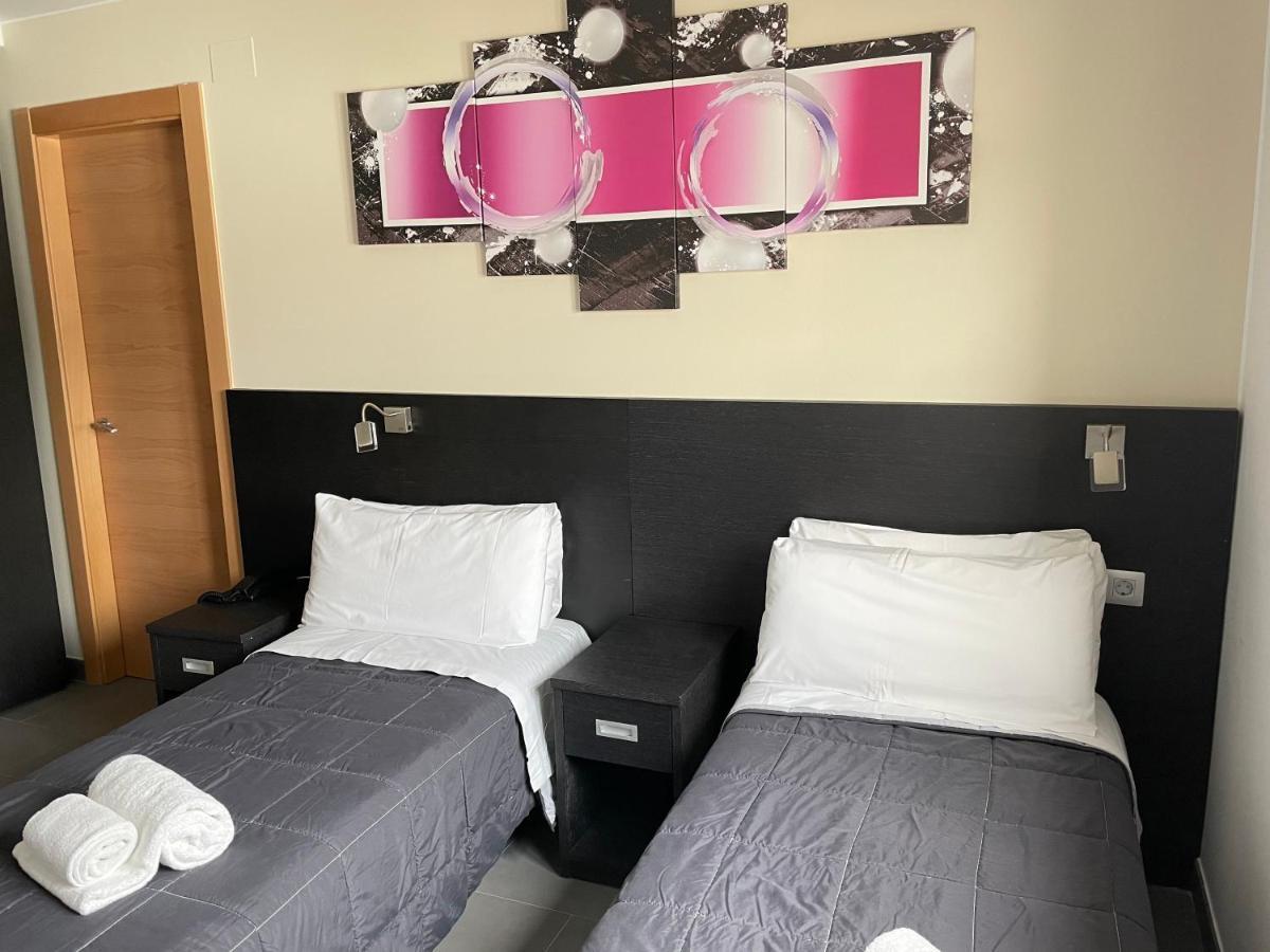 6 Bis Hotel كاستيلديفيلس المظهر الخارجي الصورة