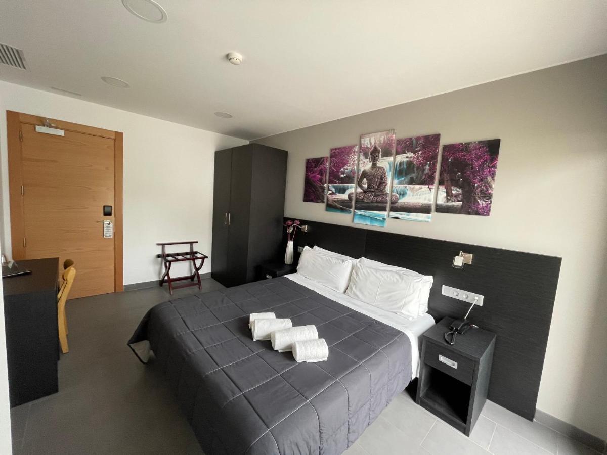 6 Bis Hotel كاستيلديفيلس المظهر الخارجي الصورة